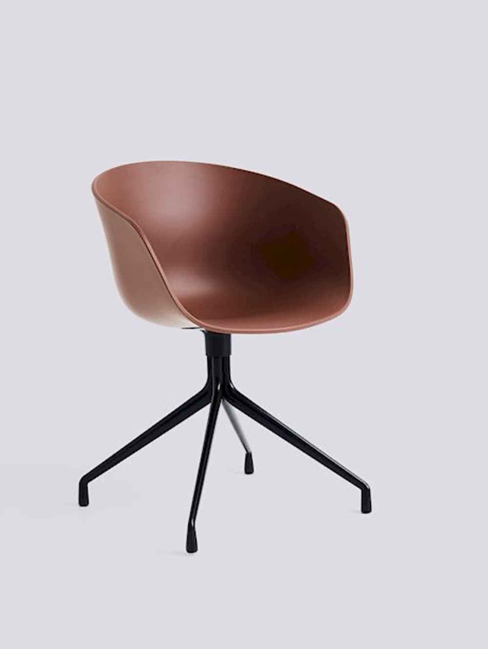 Bruine plastic draaistoel